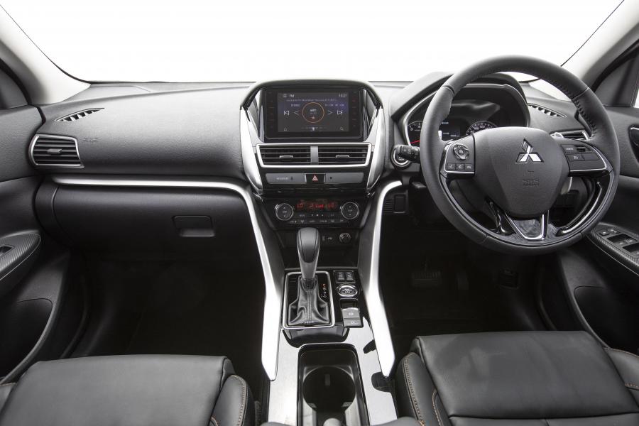 Торпедо Mitsubishi Eclipse Cross 2019 года  (ZA) (фото 14 из 32)